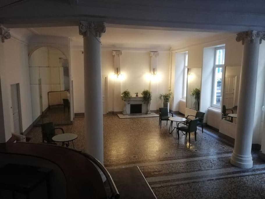 Le Nid Douillet Splendide Linge Fourni Appartement La Bourboule Buitenkant foto